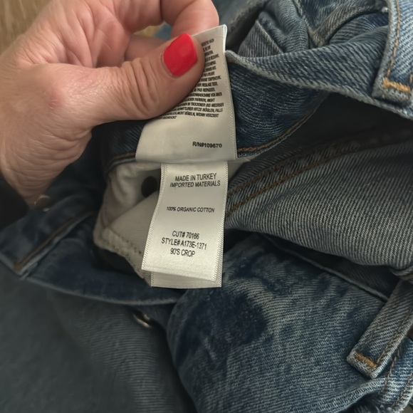 AGOLDE 90's Crop in Bound - Picture 6 of 6